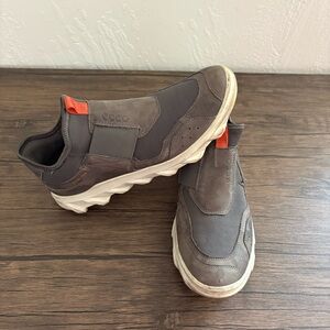 ECCO Women's Mx Low Slip On Shoes Trainers Sneakers Size 9-9.5 Gray Camo Leather